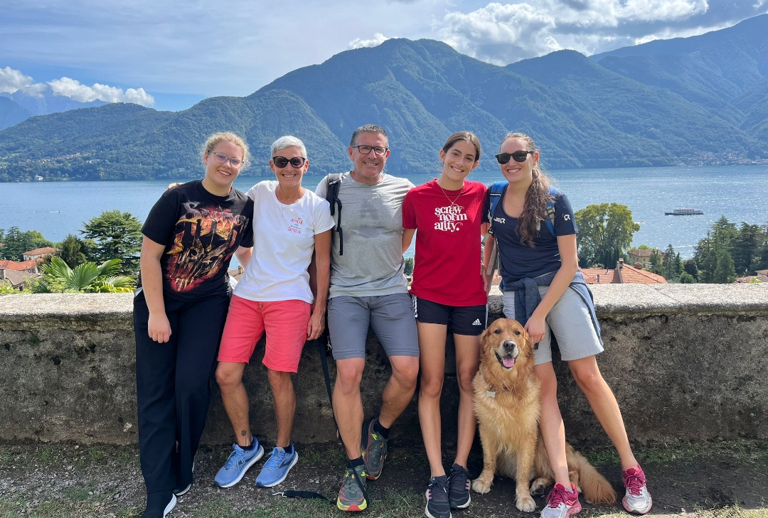 Levke mit ihrer Gastfamilie am Comer See